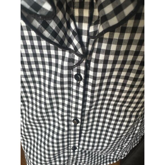 The Limited Gingham Ruffle Button-Down – Black & White - Picture 3 of 8
